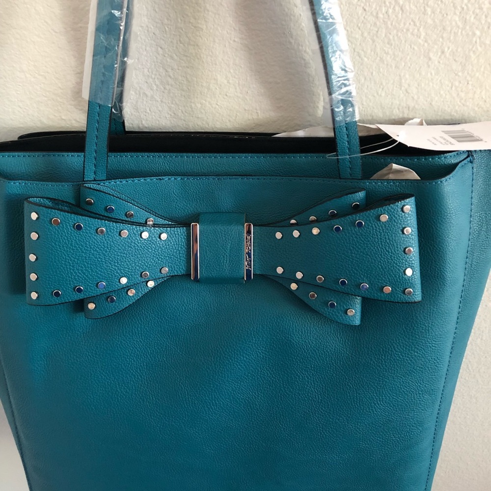 NWT Betsey Johnson large tote - Picture 5 of 8